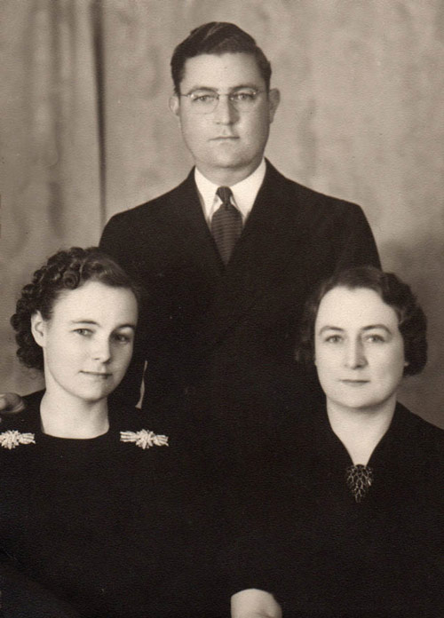 B&W family photo